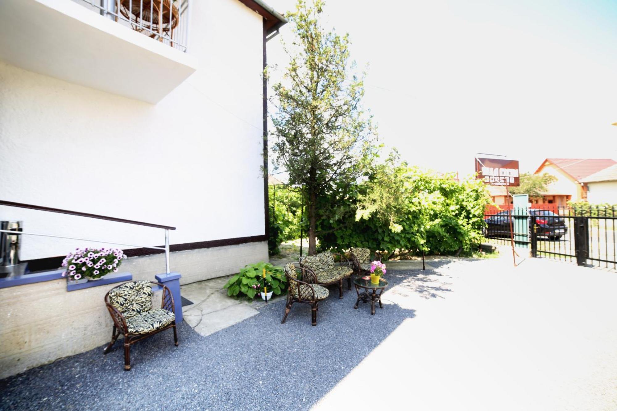 Villa Elena Яноші Екстер'єр фото